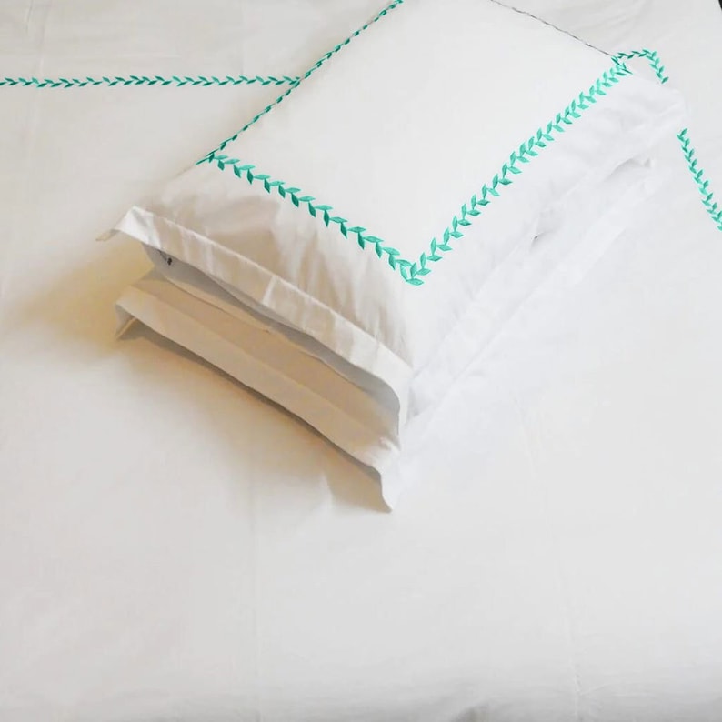 Folhas de Salgueiro - Conjunto de Capa de Edredom com Bordado em Linho Puro